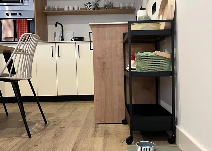 Cucos * Cabezuela Del Valle