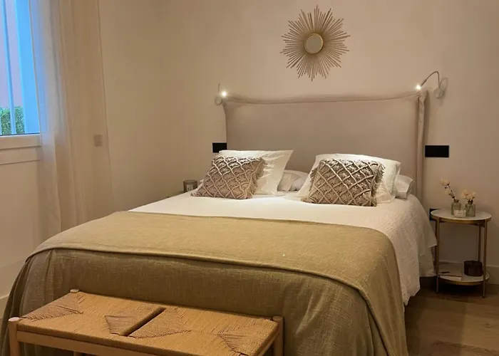 Cucos Cabezuela Del Valle